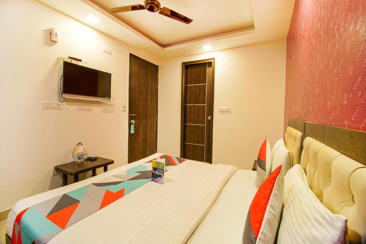 Fabexpress Tp Suite Near Igi Airport New Delhi Nova Deli Exterior foto