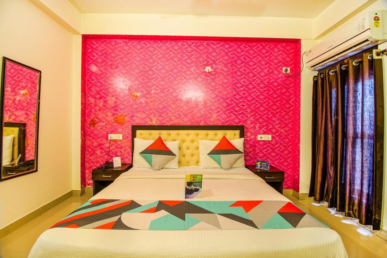 Fabexpress Tp Suite Near Igi Airport New Delhi Nova Deli Exterior foto