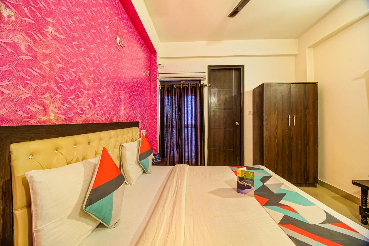 Fabexpress Tp Suite Near Igi Airport New Delhi Nova Deli Exterior foto